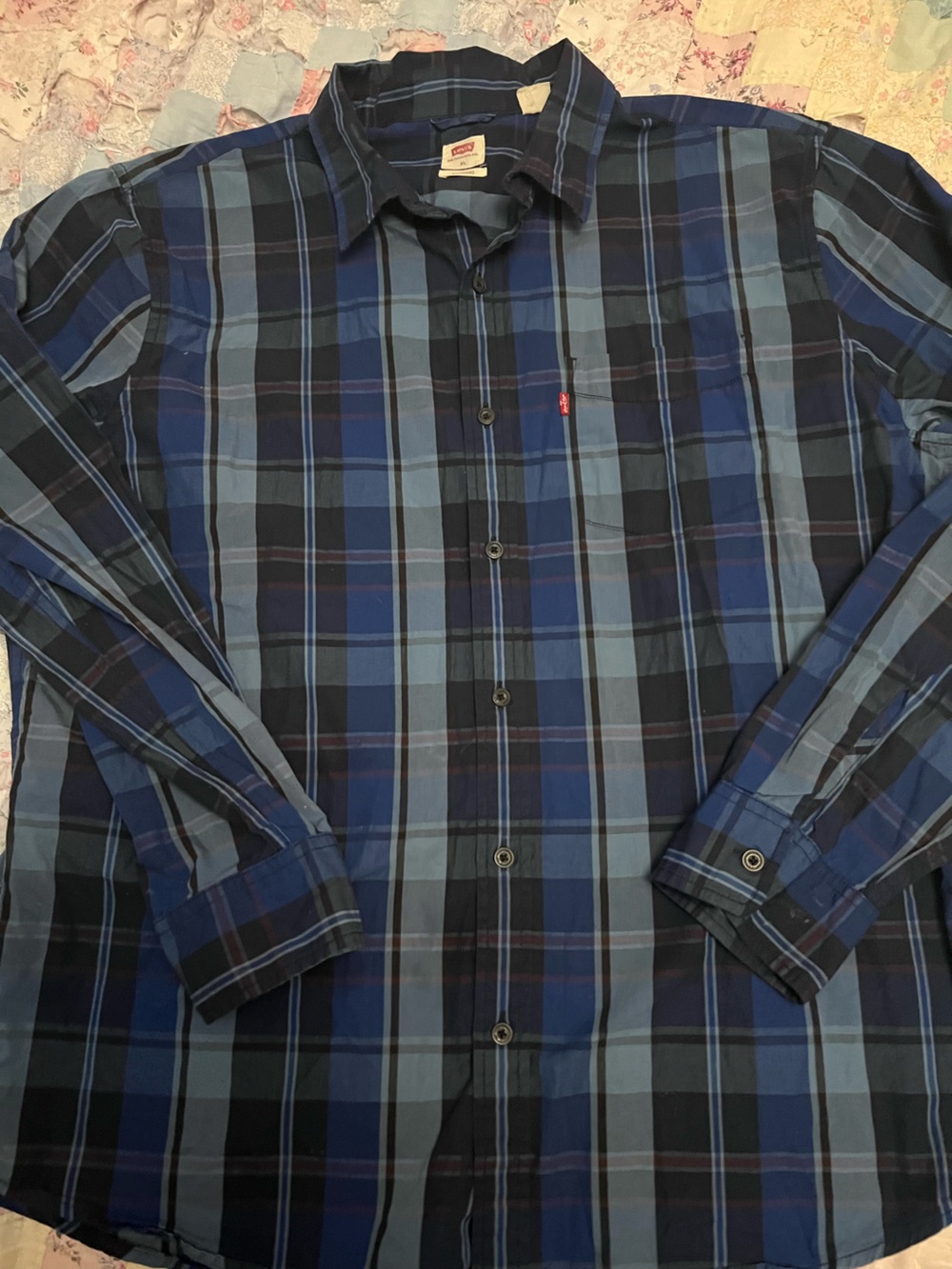 Levi's Men's Navy and Light Blue Plaid Button-Down Shirt